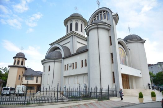 Fonduri pentru mănăstirile și bisericile din județul Olt