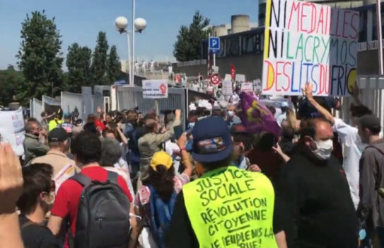 Franța: Proteste, în stradă, ale cadrelor medicale