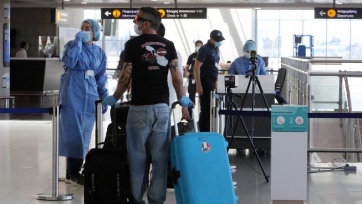 Cipru interzice accesul turiștilor români pe teritoriul său