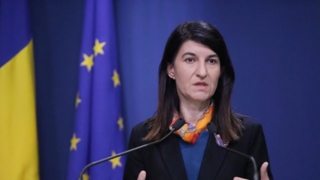 Ministrul Muncii: Dublarea alocaţiilor pentru copii se va face etapizat
