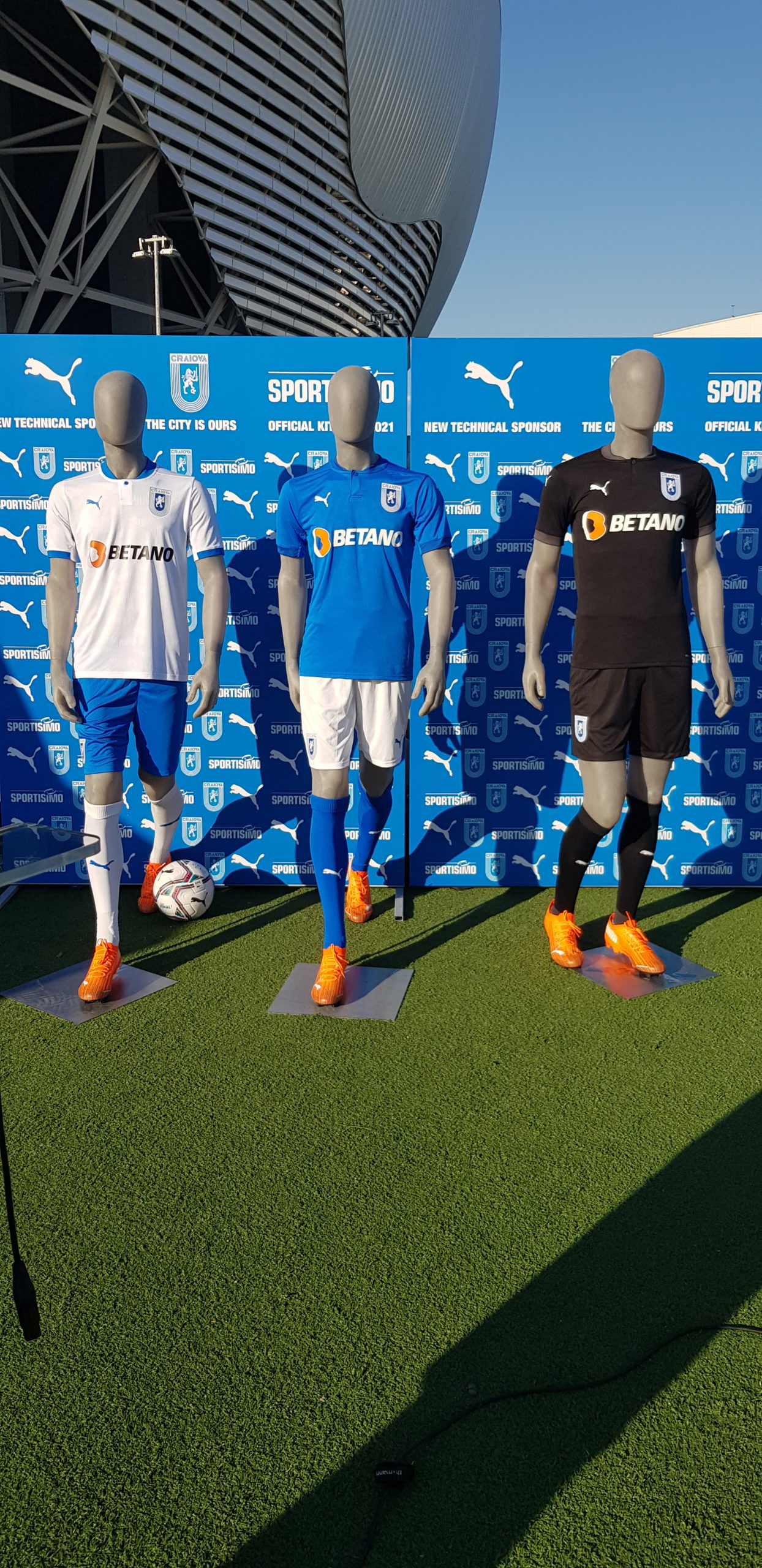 Universitatea Craiova și-a prezentat noul echipament de joc