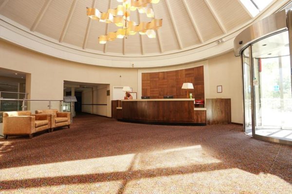 Hotelierii vâlceni se plâng că mulți turiști au renunțat la vacanțe din cauza restricțiilor (audio)