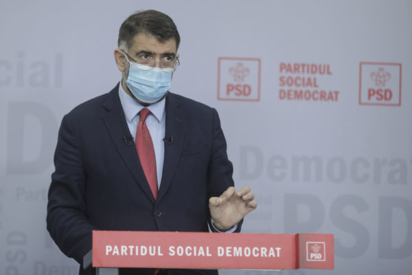 Robert Cazanciuc a prezentat „cartea neagră a guvernării liberale”, care va sta la baza moţiunii de cenzură (audio)