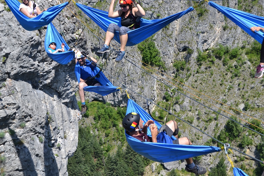 Hamace la înălțime (audio)
