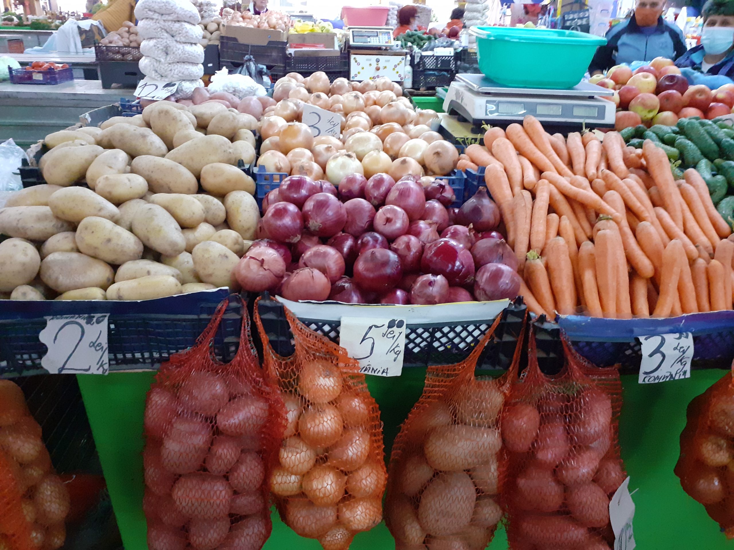 Craiova : facilităţi financiare pentru comercianţii din pieţe