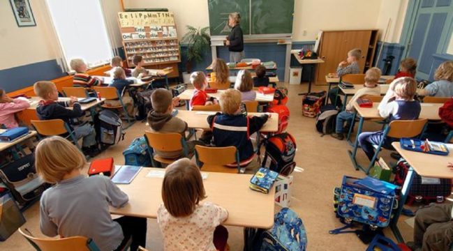 Dolj: La vârsta pensionării, cadrele didactice nu mai vor să rămână la catedră