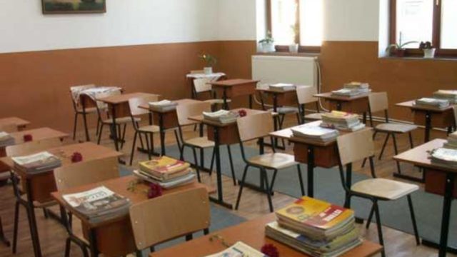 Olt: Școlile din Caracal – în scenariul roșu!