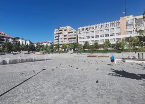 Piața Centrală din Râmnicu Vâlcea se mută în Scuarul Mircea cel Bătrân