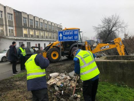 ABA Jiu – amplă acțiune de ecologizare pe pârâul Craiovița