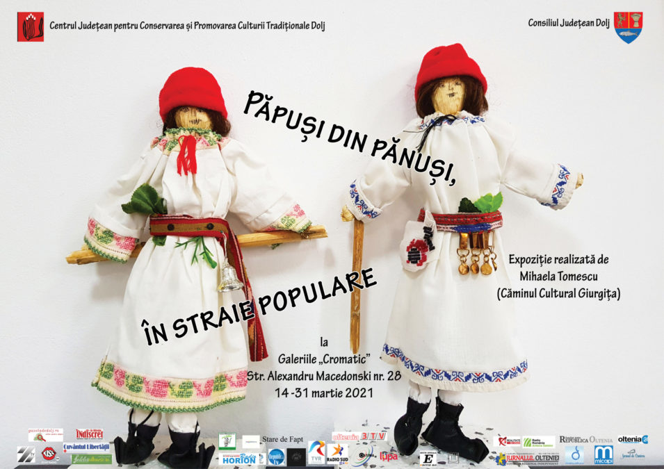 Păpuși din pănuși, în straie populare, expuse la Galeriile „Cromatic“