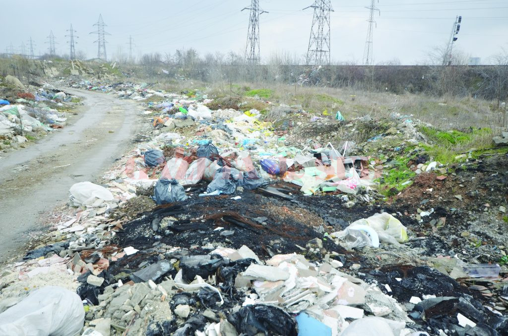 Primăria Craiova, război declarat gunoaielor de pe domeniul public