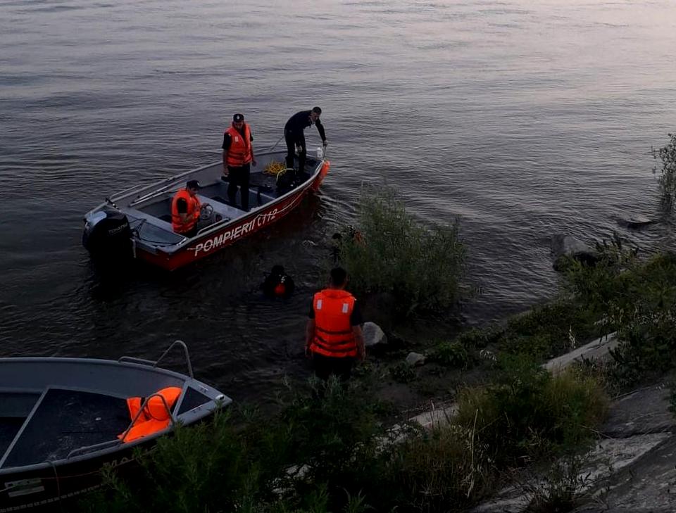 Continuă căutarile tânărului dispărut în Dunăre, în zona portului Corabia