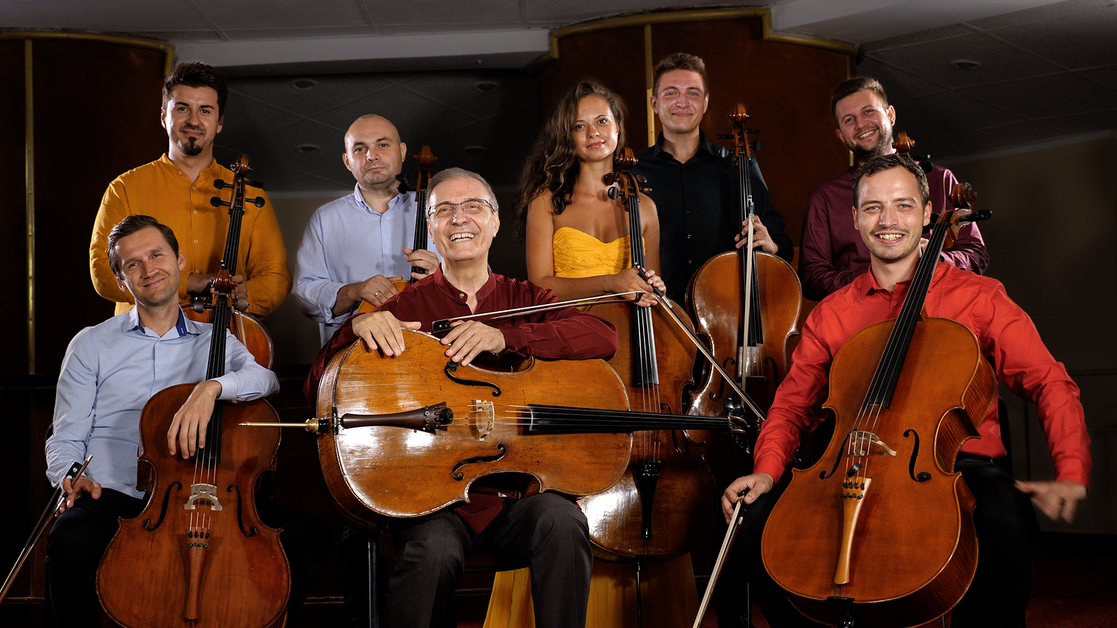 Concert Marin Cazacu şi Violoncellissimo ”Clasic la puterea a treia” – astazi, de la ora 20:00, în Parcul Coloanei fără Sfârşit din Târgu Jiu