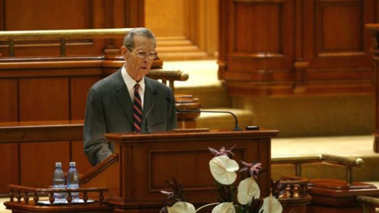 25 octombrie 2011: MS Regele Mihai ținea un discurs istoric în fața Parlamentului României