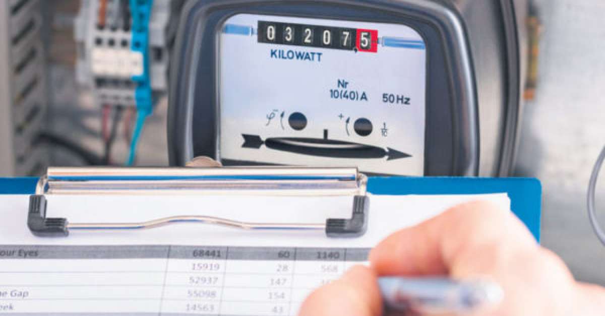 Începe compensarea consumului de energie electrică şi de gaze naturale pentru IMM-uri