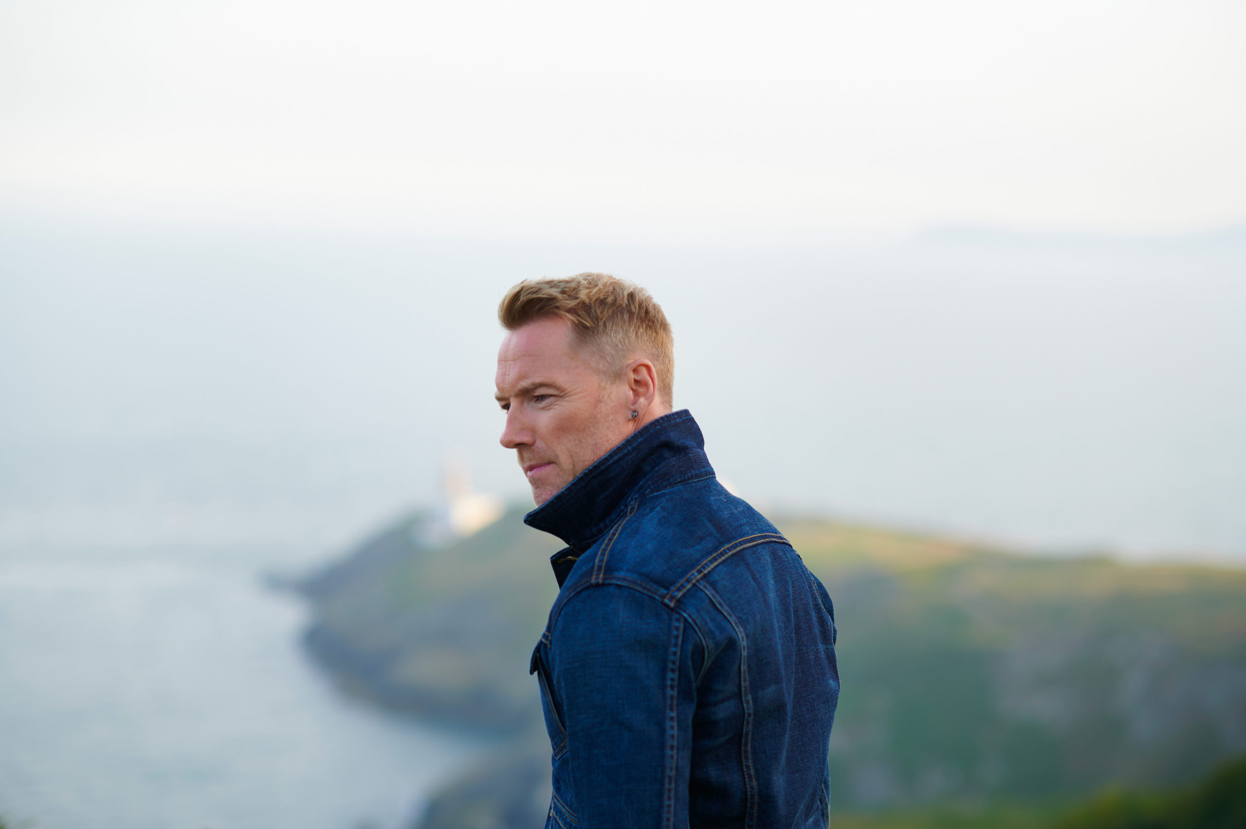 Ronan Keating lansează albumul „Songs From Home”