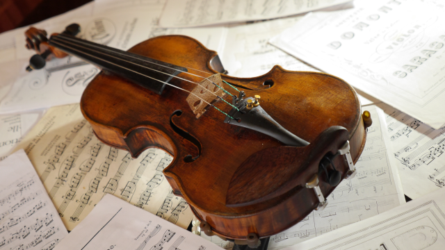 Vioara lui George Enescu ajunge la Slatina și Caracal