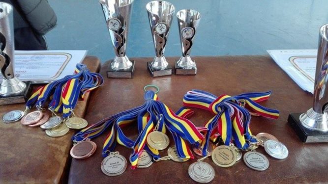 Elevii olimpici ar putea beneficia de stimulente financiare