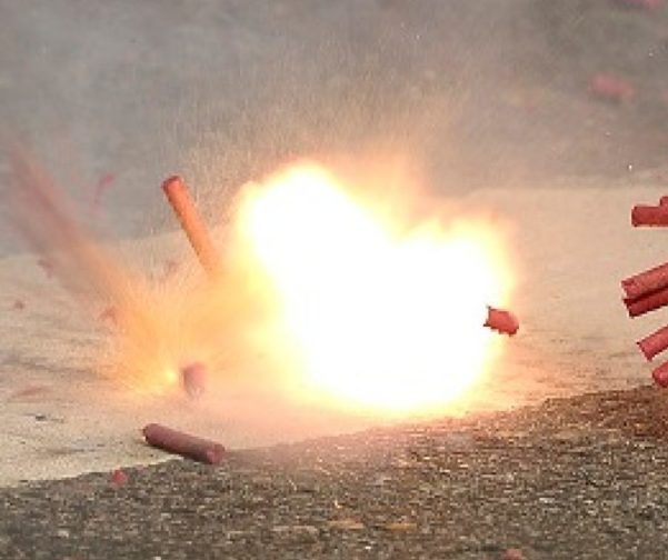 Răniți de petarde, îngrijiți la SJU Craiova