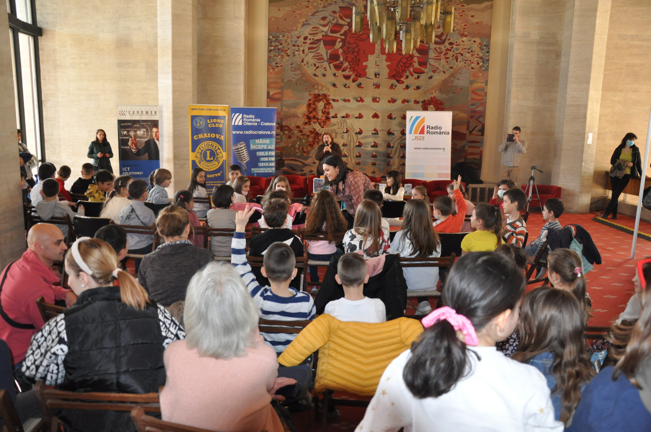 Gaudeamus 2022 – Editura Paralela 45, Atelier interactiv pentru copii – „De unde vin cărţile şi cum ajung ele la noi?”