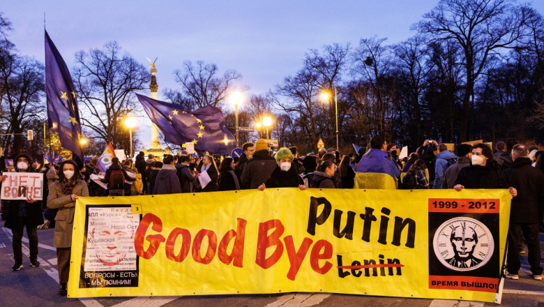 Manifestații anti-război (audio)