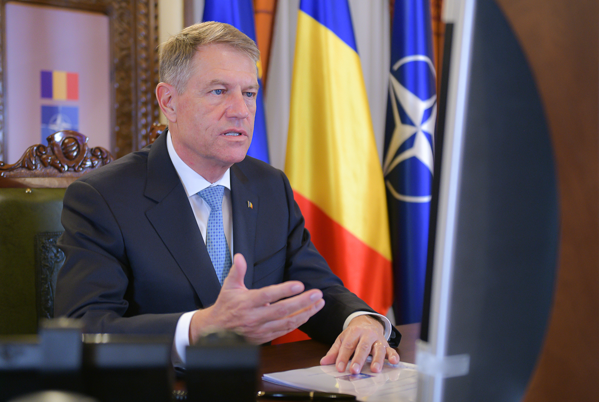 Iohannis: Pensiile trebuie să crească, pentru a da o şansă persoanelor vârstnice să îşi permita un minim necesar