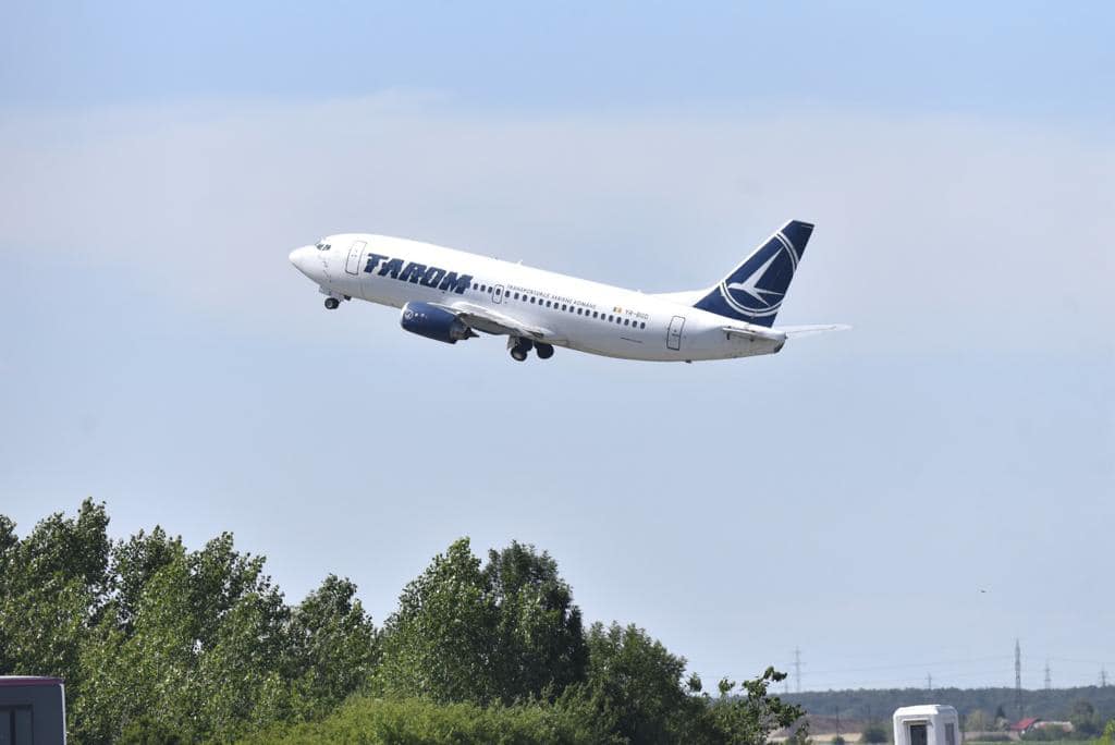 A fost inaugurat într-un mod inedit primul zbor charter spre Rhodos, Grecia, de pe Aeroportul Internaţional Craiova