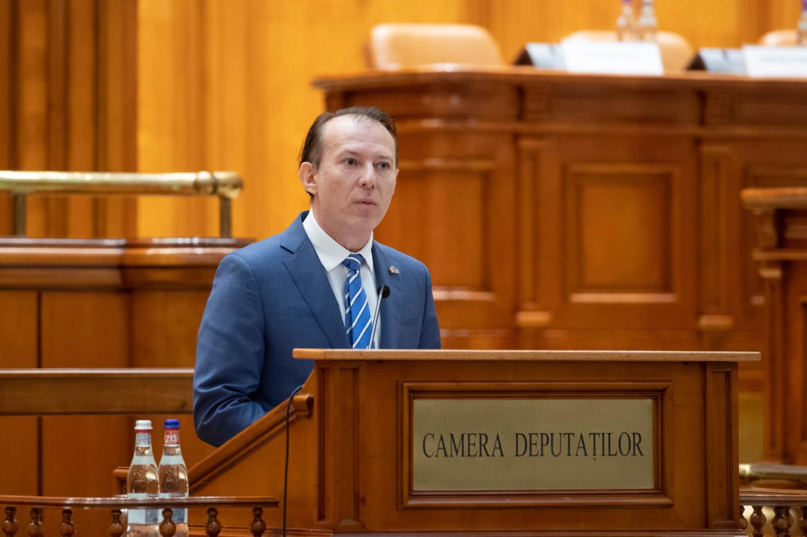 Florin Cîţu şi-a dat demisia de la conducerea Senatului