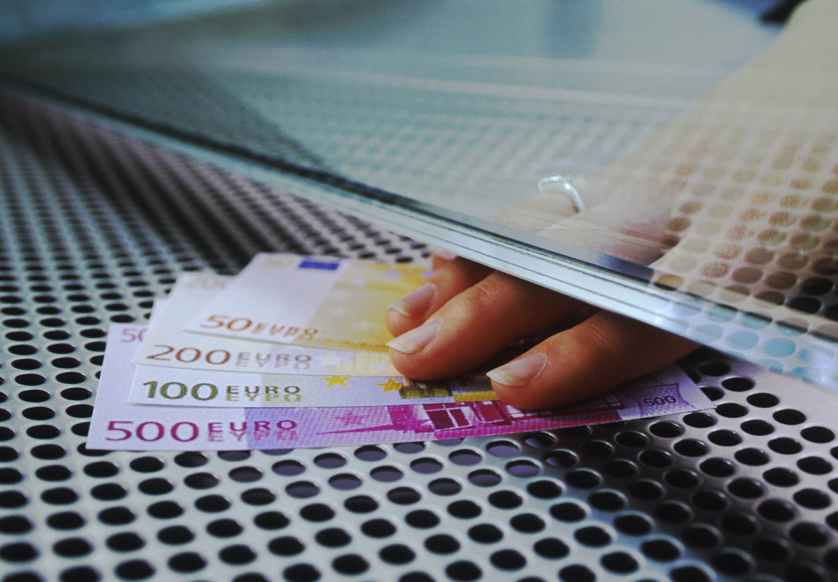 Impozitul pe proprietate ar putea creşte ,la anul , cu 50 la sută