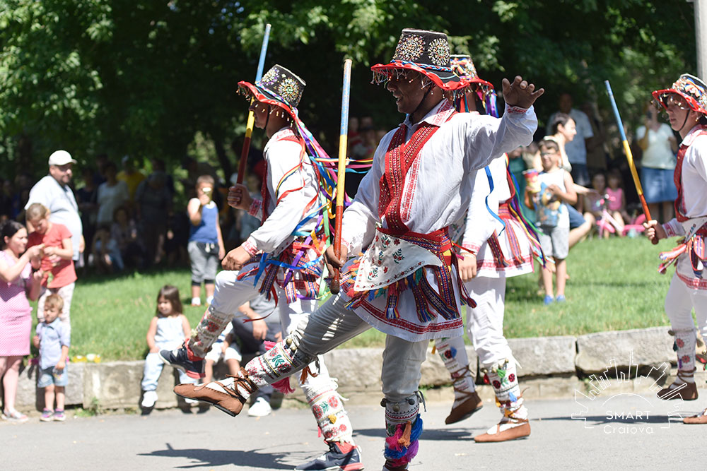Craiova: ”Alaiul Căluşului Oltenesc”, în Duminica Rusaliilor