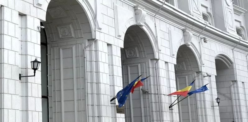 Ministerele Muncii, Energiei, Investiţiilor şi Proiectelor Europene vor primi sume în plus la rectificarea bugetară