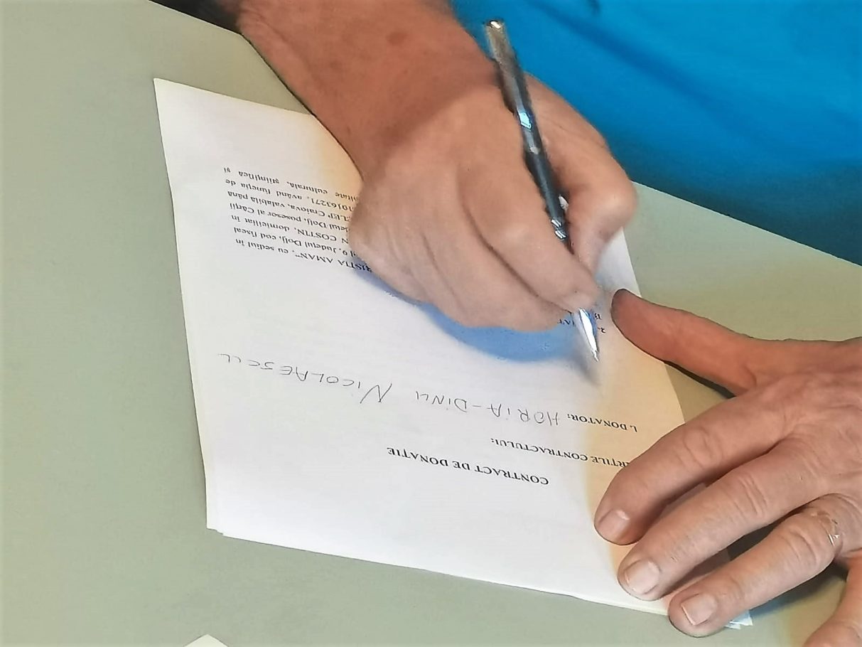 Craiova: Colecția „Horia-Dinu Nicolaescu”, o nouă donație pentru Muzeul Cărții și Exilului Românesc