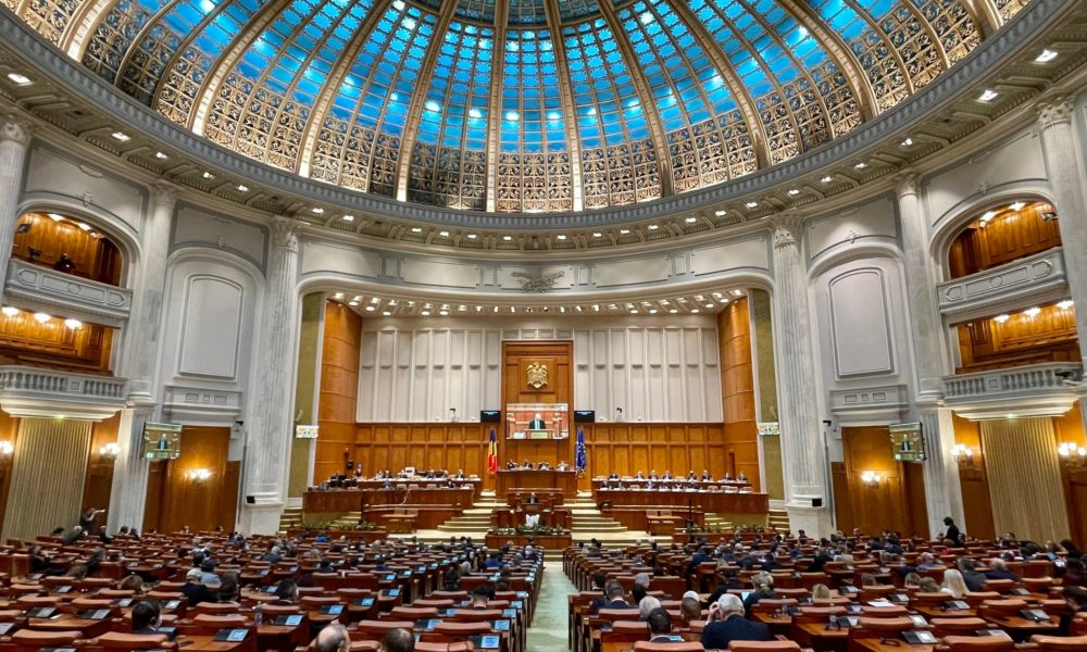 Comisia parlamentară specială pentru examinarea noilor legi ale Justiţiei adoptate de Guvern a avut prima şedinţă