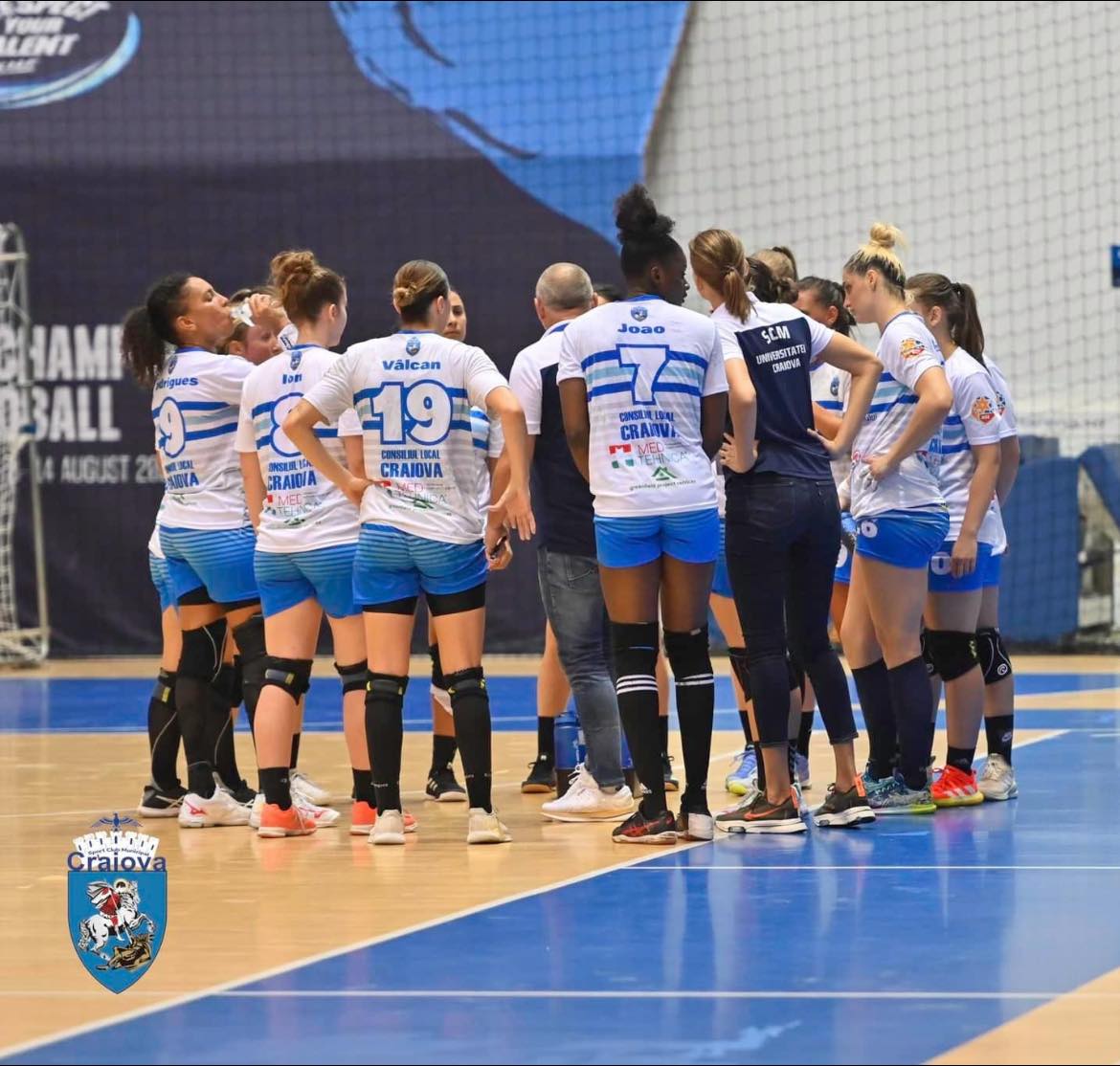 Handbalistele de la SCM Craiova au pierdut ieri meciul în fața formației din Brăila, cu scorul de 30-21