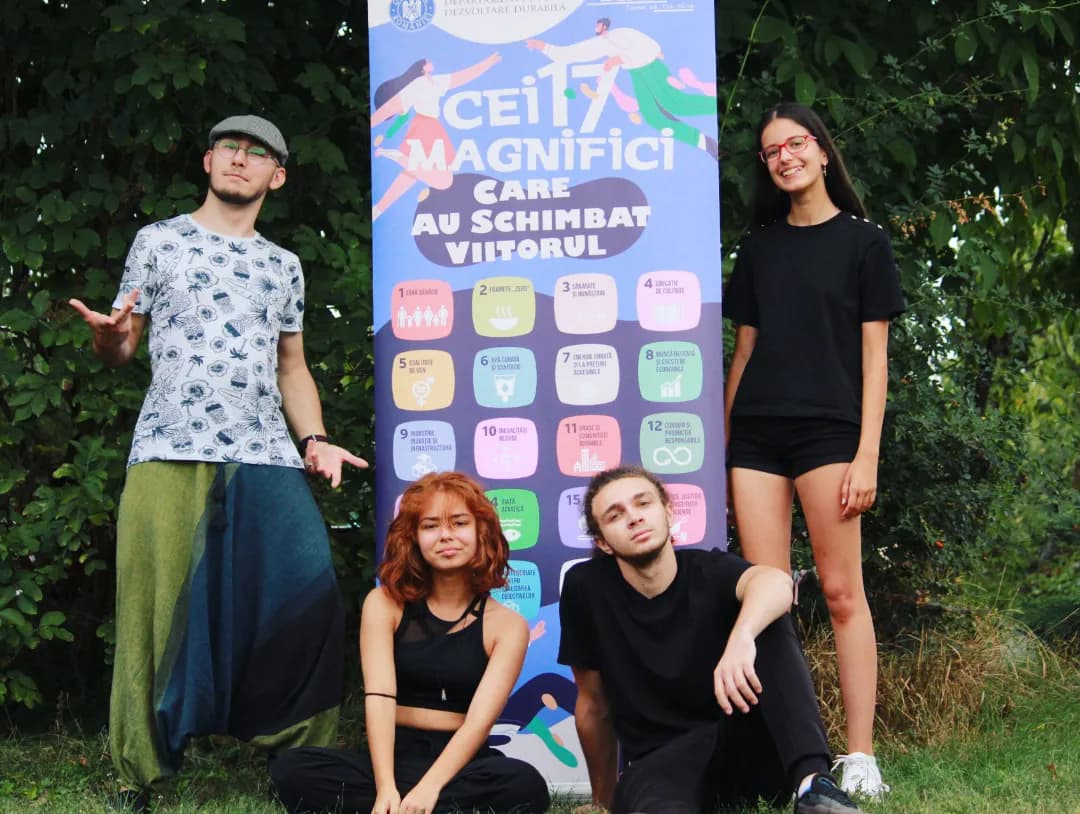 ”AI CARTE, AI PARTE”&nbsp; trei spectacole pe scena Teatrului Anton Pann, susținute de patru elevi vâlceni