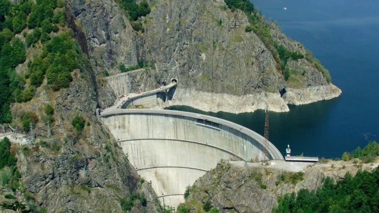 Echipe mixte de specialişti au început să facă verificări tehnice la toate barajele din ţară