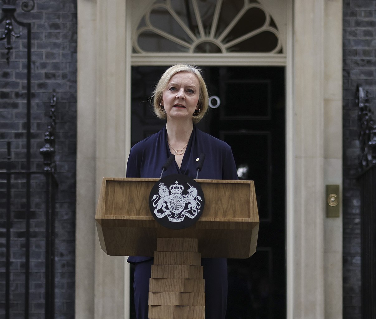 Premierul Marii Britanii Liz Truss a demisionat