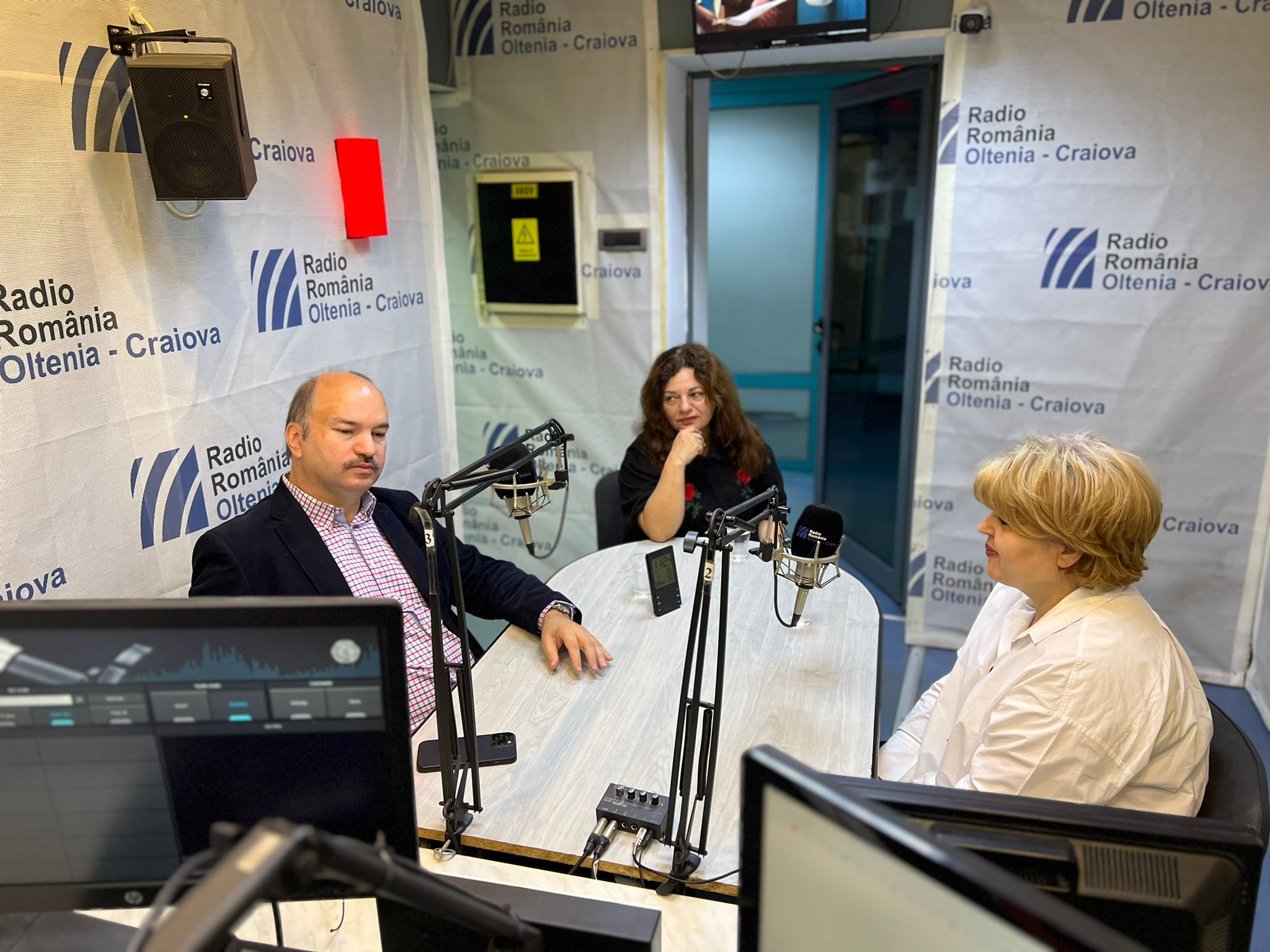 Invitați la ROC: Directorul general adjunct al Teatrului Național „Marin Sorescu”, Elena Rusu, și managerul Muzeului Național Peleș din Sinaia, Narcis Dorin Ion