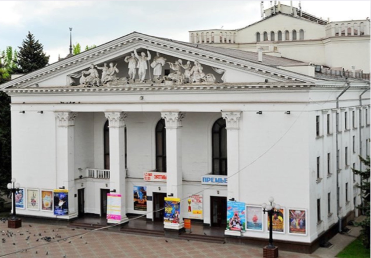 Ucraina: Teatrul Dramatic din Mariupol, demolat de autoritățile proruse
