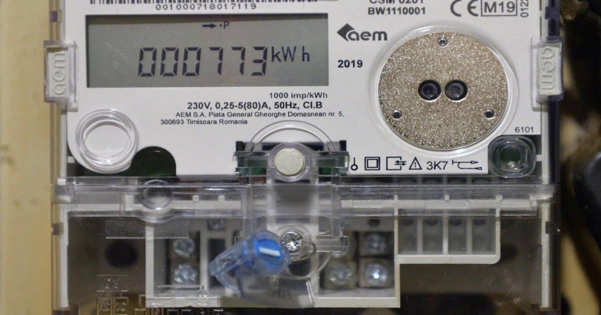 Toţi consumatorii casnici vor beneficia de tarife plafonate la energie