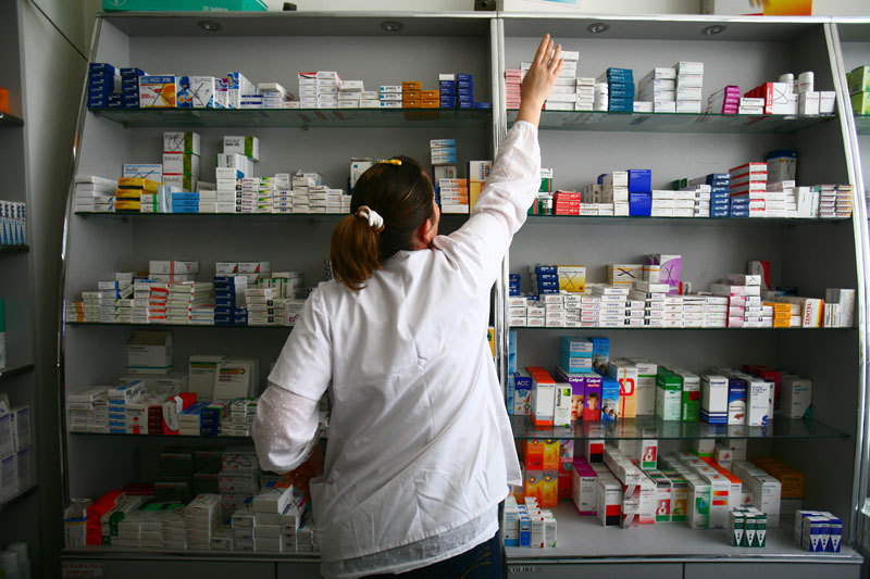 Rafila: Farmaciile şi spitalele vor fi aprovizionate cu medicamente pentru viroze