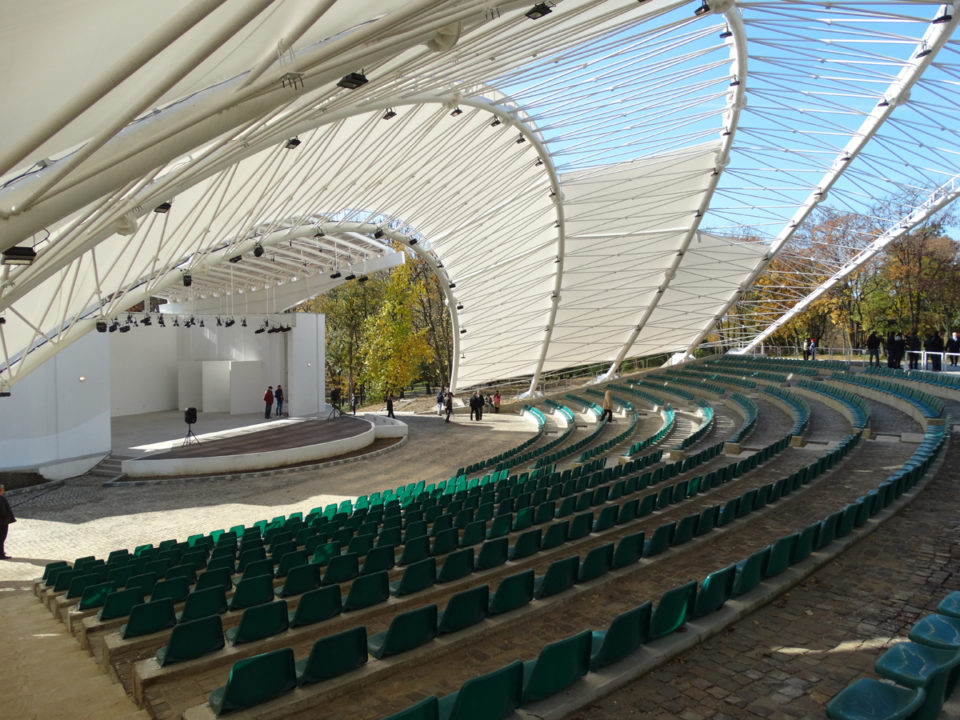 Teatrul de Vară din Parcul „Nicolae Romanescu“a fost dat în administrarea Operei Române Craiova