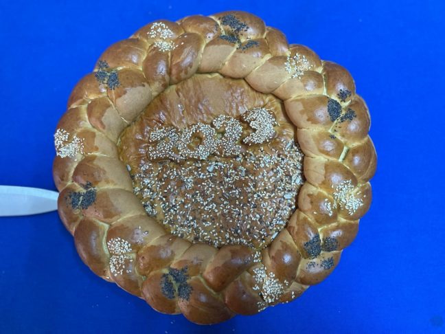 Tăierea Vasilopitei, obicei milenar al elenilor