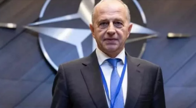 Mircea Geoană decorat cu Medalia Alianței pentru Serviciul de Merit (AUDIO)