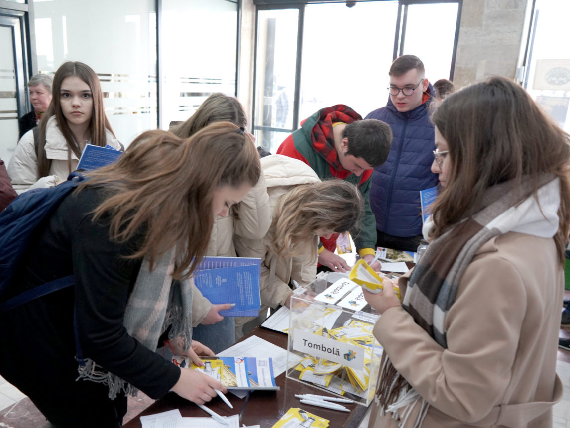 Târgul Educațional pentru Universități, la Rm. Vâlcea