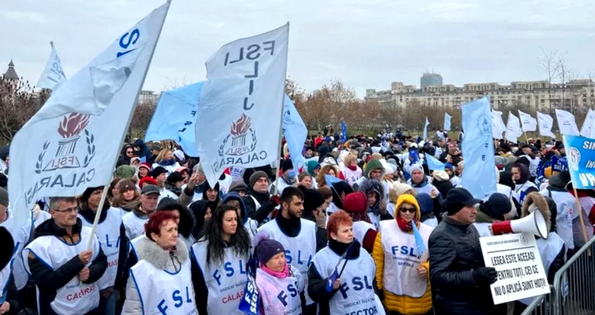 Grevă generală: Cadrele didactice din învățământul preuniversitar, susținute de cele din învăţământul universitar