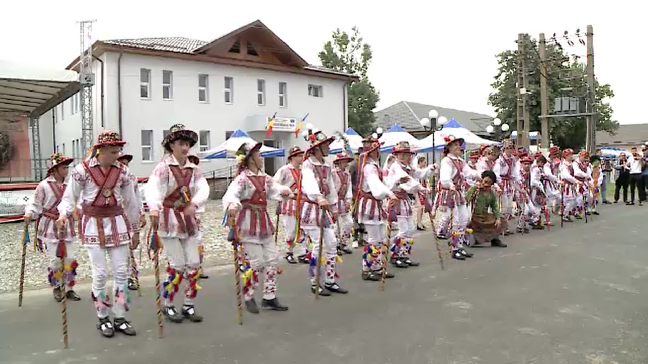 O săptămână dedicată Călușului, în județul Olt