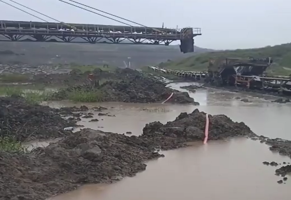 Gorj: Cariera Roșia, sub ape