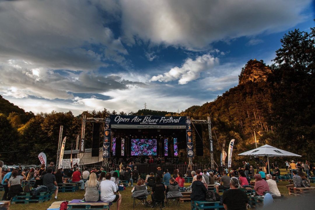 Vâlcea: Începe Open Air Blues Festival Brezoi, cel mai mare festival de blues din sud-estul Europei