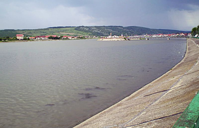 ABA Jiu face investiții importante în consolidarea digurilor pe râul Jiu